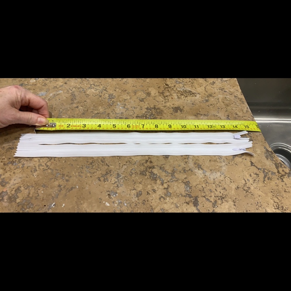NWOT Nylon White Invisible Zipper 14 Inches Quantity of 4